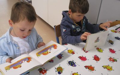Ensemble chacun son livre